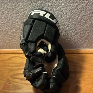 COPY - Youth hockey gloves